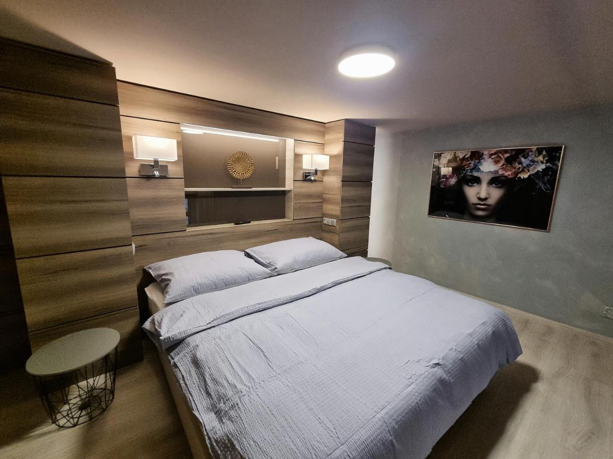 Apartmany Etenia Кадань Екстер'єр фото