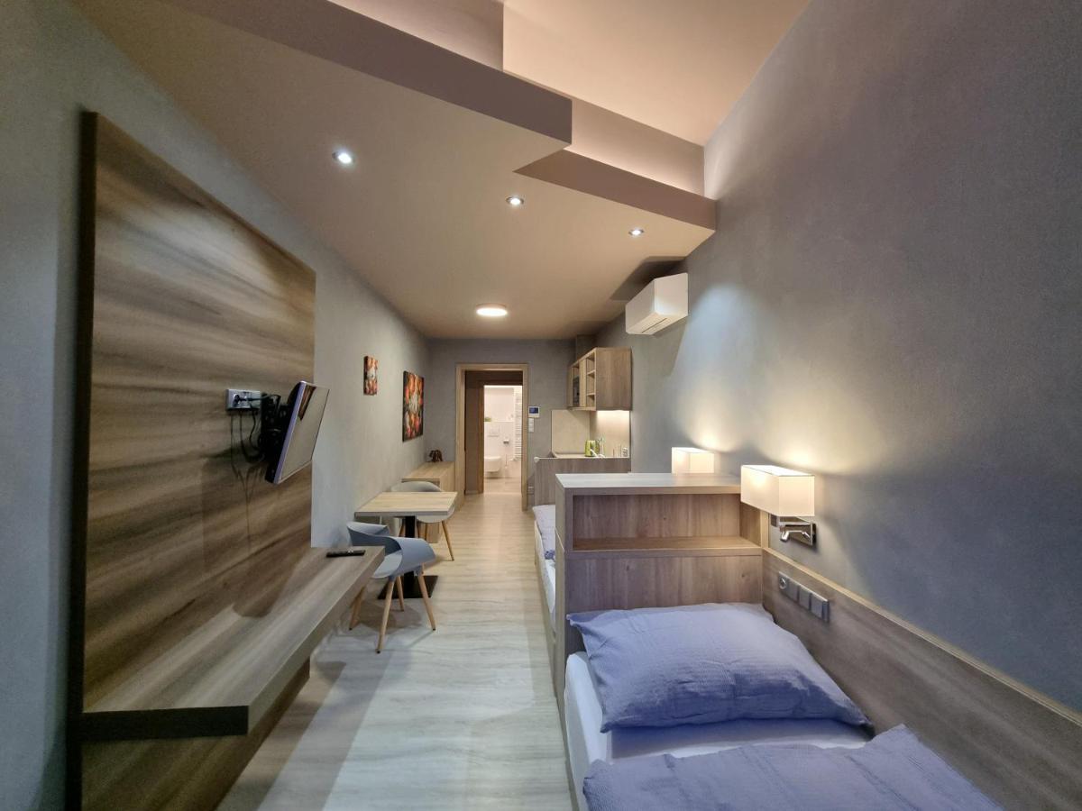 Apartmany Etenia Кадань Екстер'єр фото
